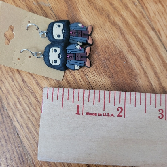 New Rubeus Hagrid Harry Potter Dangle Earrings - Picture 4 of 5